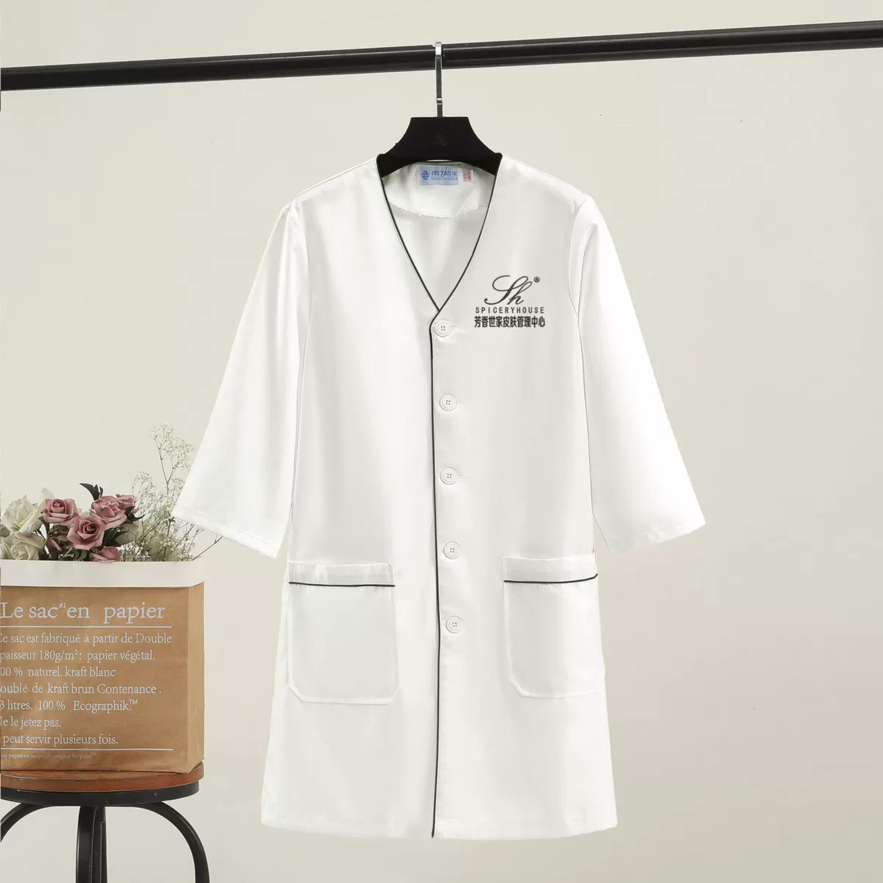 wit plus size Salon verzorging - Medical Lab Logo recensie en prijs